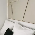 Bhh Living - Zentrale Lage, Ruhige Naechte, Perfekter Komfort Aparthotel