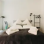Bhh Living - Zentrale Lage, Ruhige Naechte, Perfekter Komfort Dusseldorf