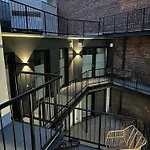 Aparthotel Bhh Living - Zentrale Lage, Ruhige Naechte, Perfekter Komfort 3*