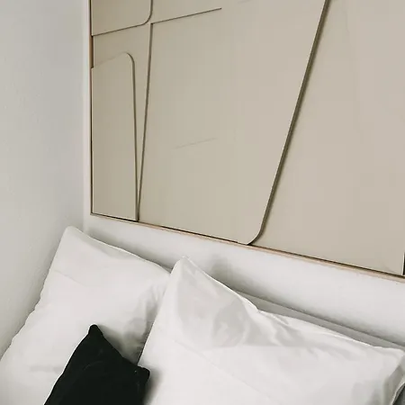 Bhh Living - Zentrale Lage, Ruhige Naechte, Perfekter Komfort Aparthotel