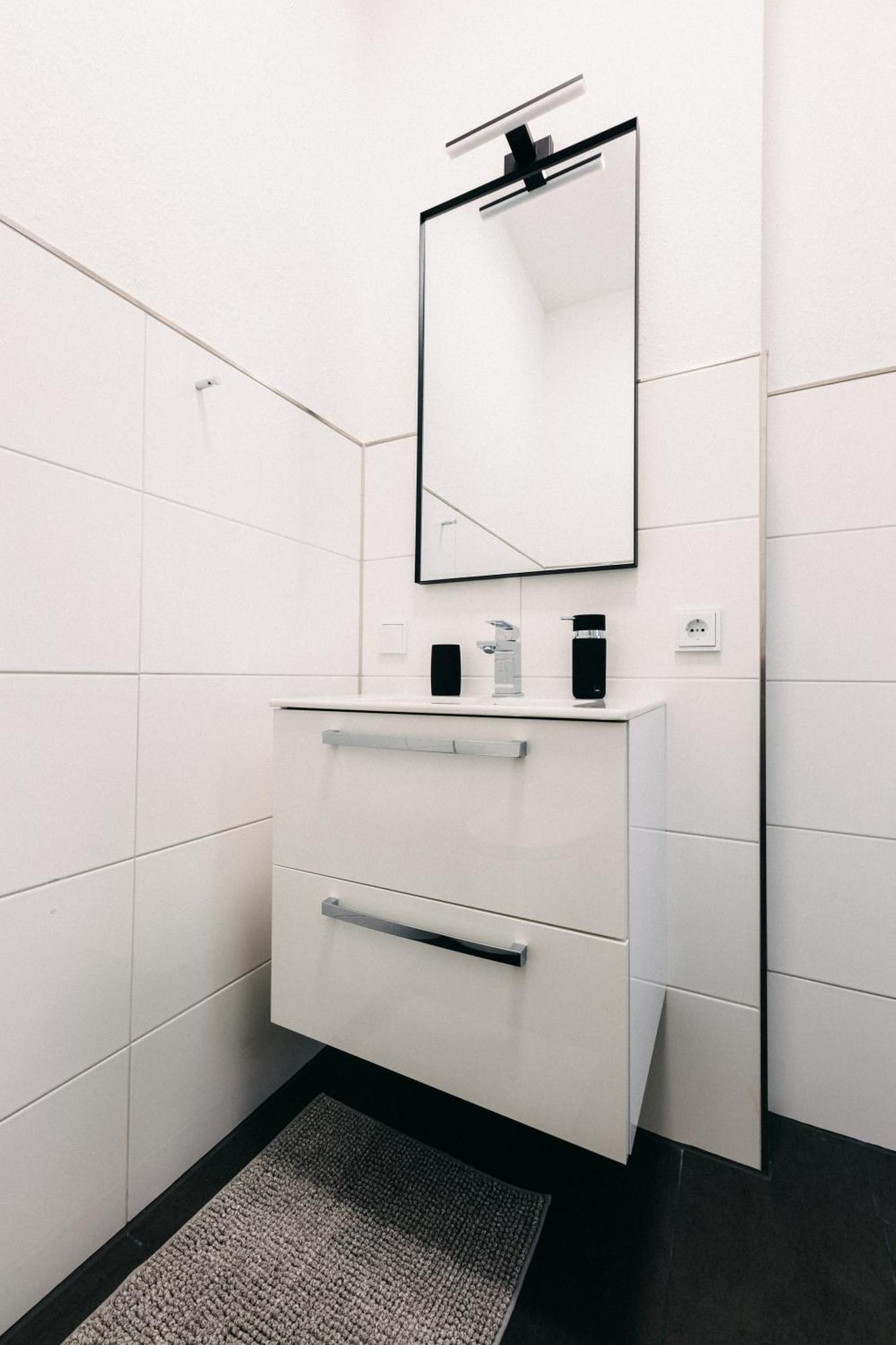 Aparthotel Bhh Living - Zentrale Lage, Ruhige Nächte, Perfekter Komfort