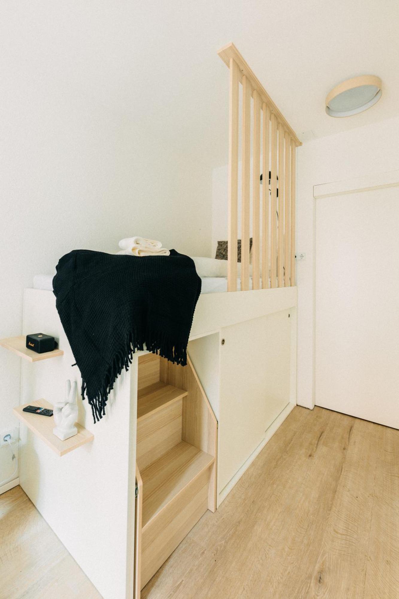 Bhh Living - Zentrale Lage, Ruhige Nächte, Perfekter Komfort Düsseldorf