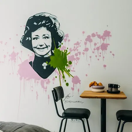 Aparthotel Bhh Living - Zentrale Lage, Ruhige Nächte, Perfekter Komfort 3*