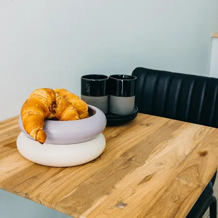 Bhh Living - Zentrale Lage, Ruhige Nächte, Perfekter Komfort