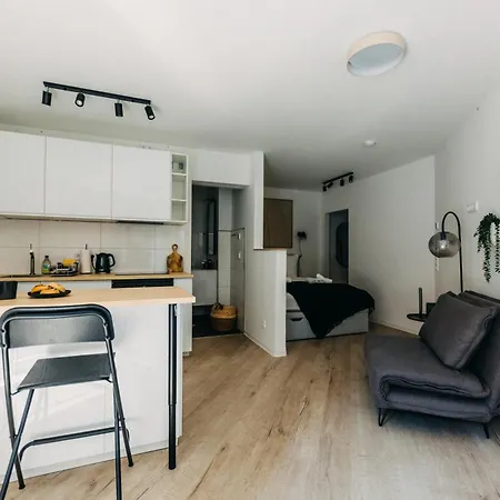 Bhh Living - Zentrale Lage, Ruhige Nächte, Perfekter Komfort 3*